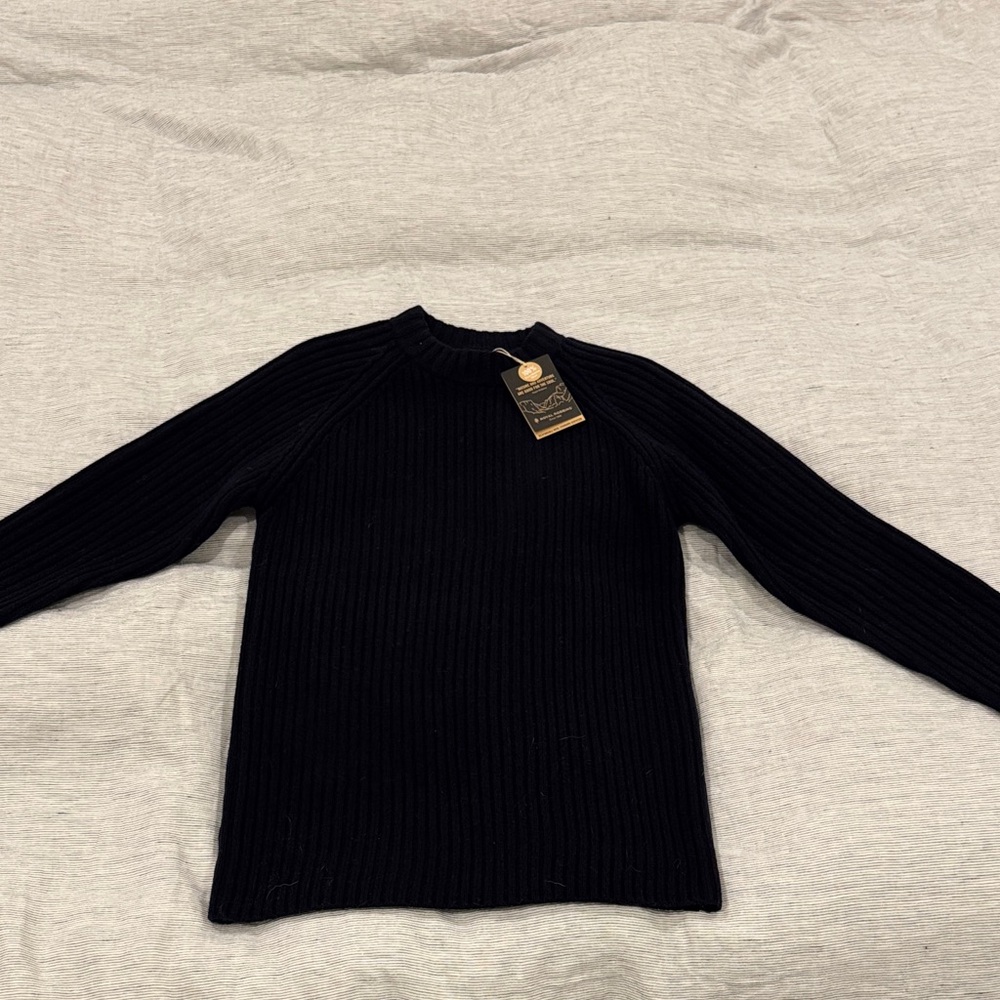 Royal Robbins Black Crewneck Sweater